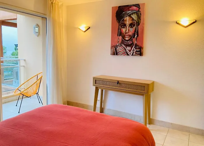 Appartement Vaiana Avec Piscine En Bord De Mer