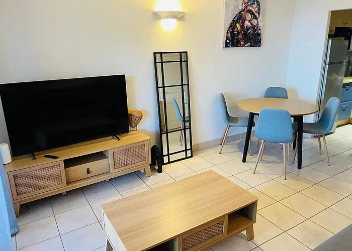 Appartement Vaiana Avec Piscine En Bord De Mer